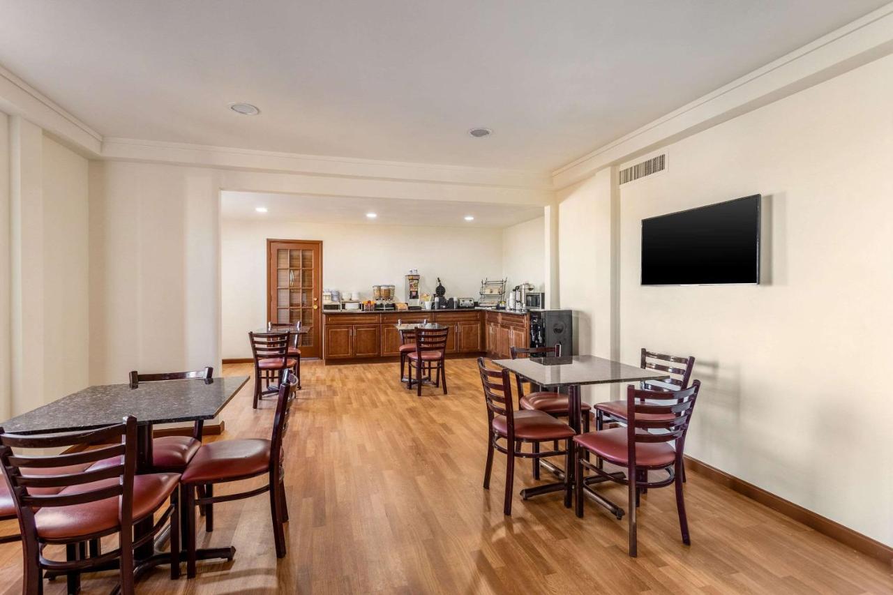 Mesilla Valley Days Inn & Suites Лас Крусес Екстериор снимка