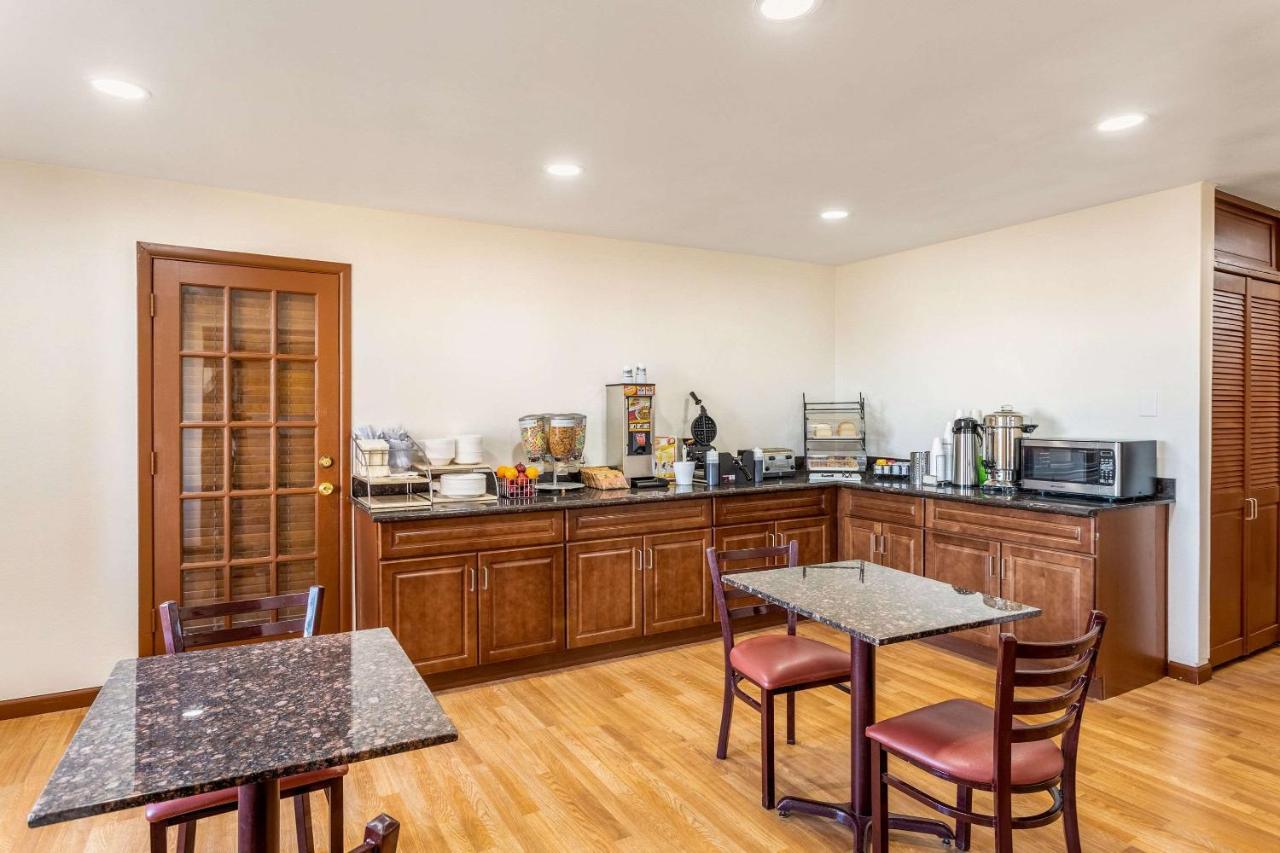 Mesilla Valley Days Inn & Suites Лас Крусес Екстериор снимка